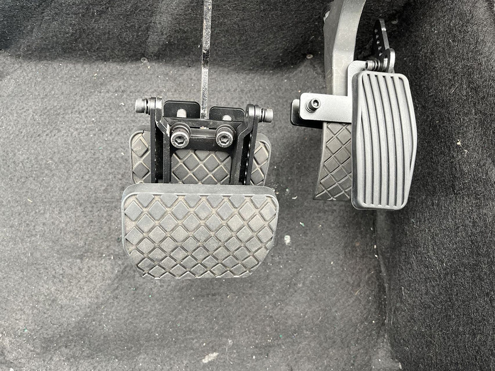 Brake Accelerator Pedal Elevation Device Accélérateur Dispositif d'élévation de pédale de freinage